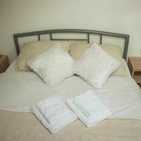 Basic Apartment *